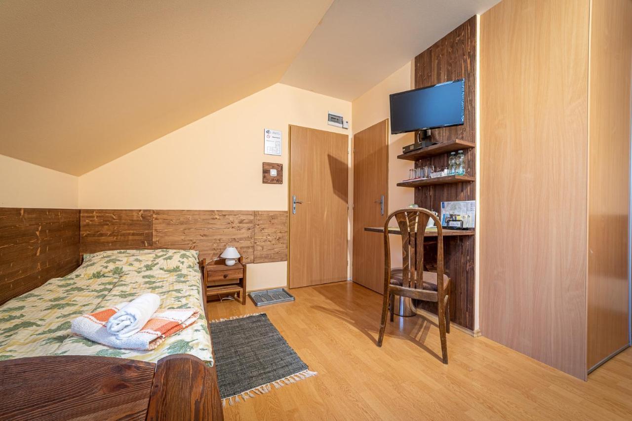 Penzion & Bar Natali Spissky Stvrtok Exteriér fotografie