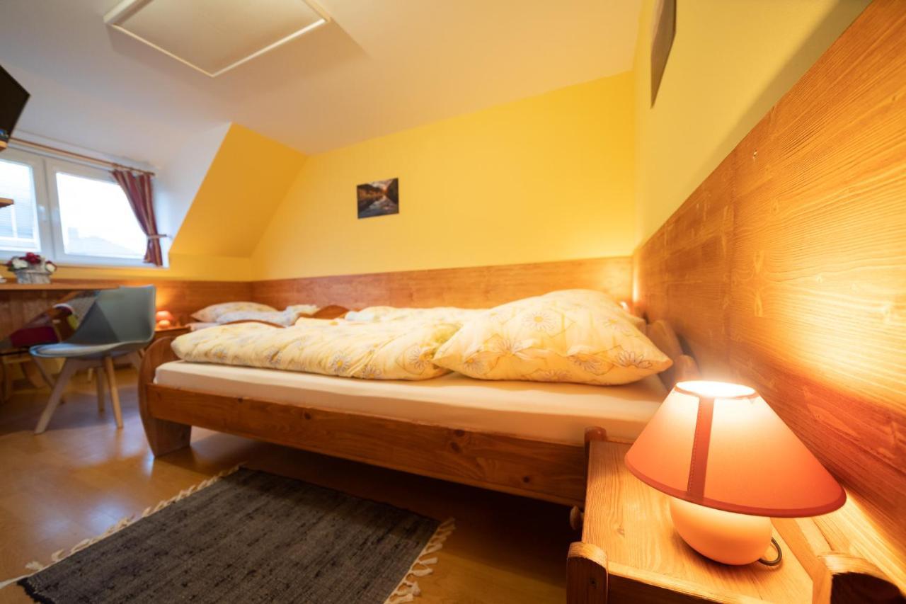 Penzion & Bar Natali Spissky Stvrtok Exteriér fotografie