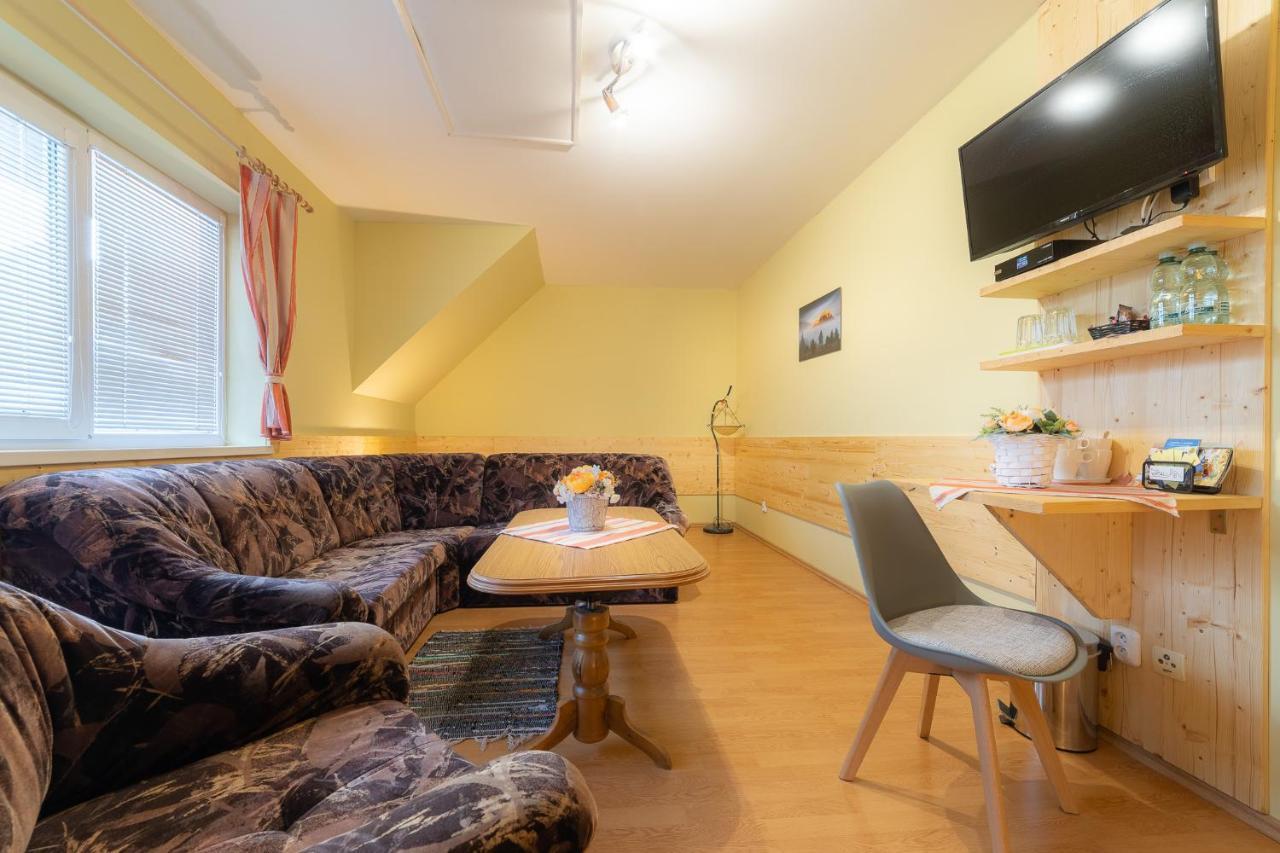 Penzion & Bar Natali Spissky Stvrtok Exteriér fotografie