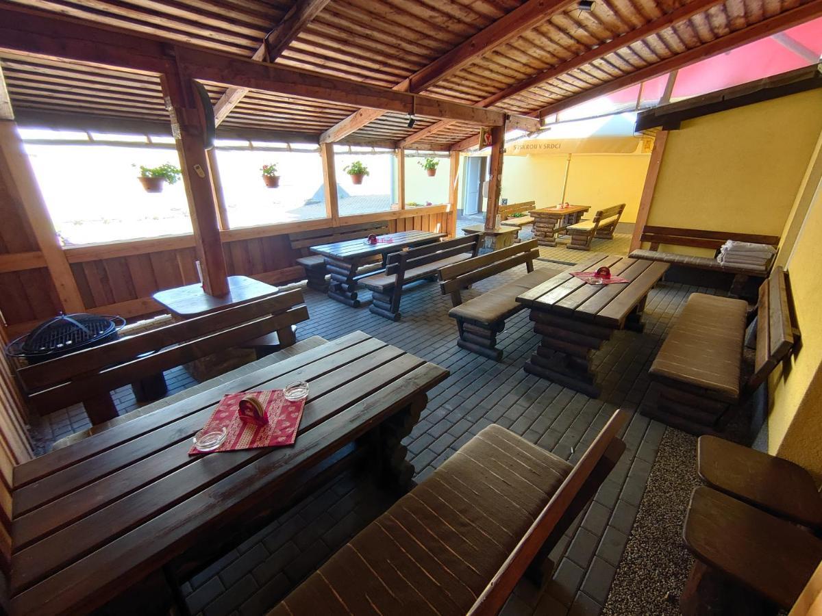 Penzion & Bar Natali Spissky Stvrtok Exteriér fotografie