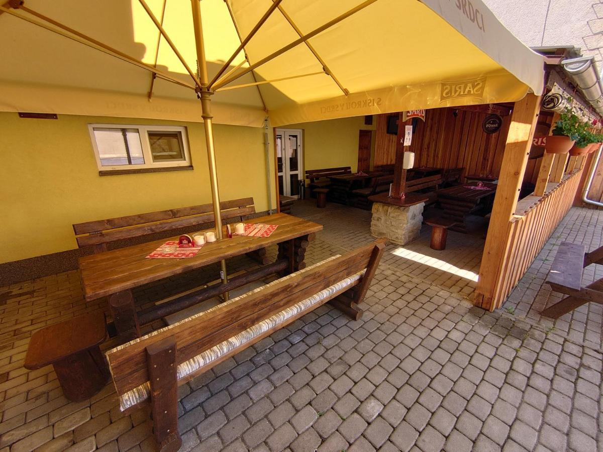 Penzion & Bar Natali Spissky Stvrtok Exteriér fotografie